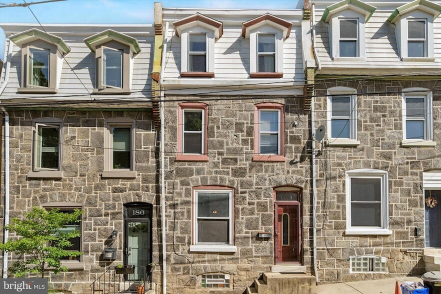 Primary Photo - 188 Markle Street