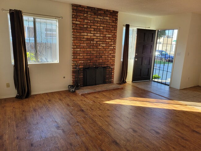 Front room - 4328 W 147th St