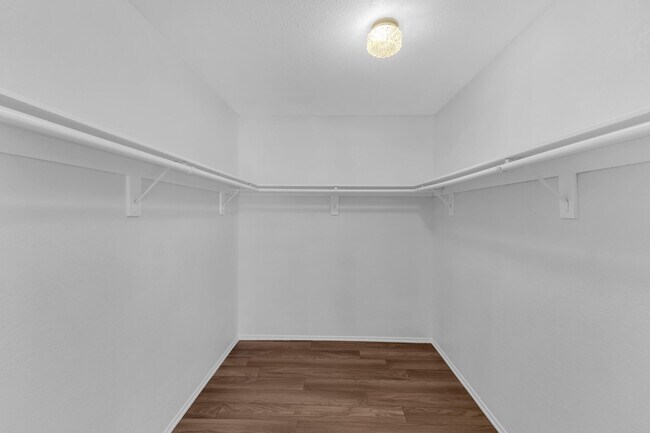 Building Photo - 14 Presidio Pl