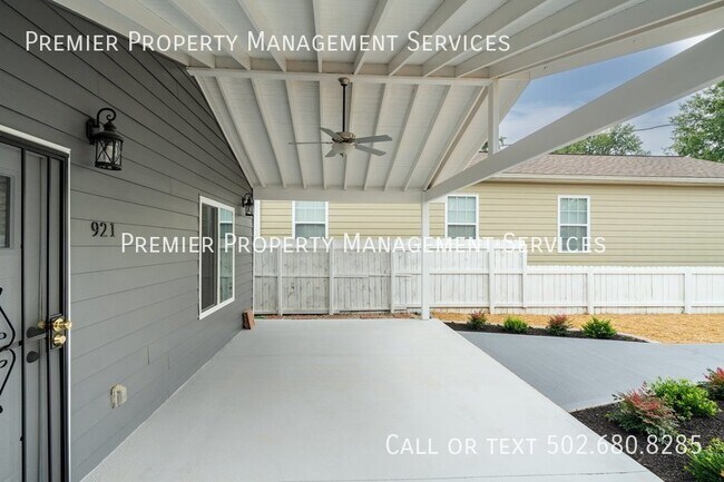 Building Photo - 921 Brentwood Ave