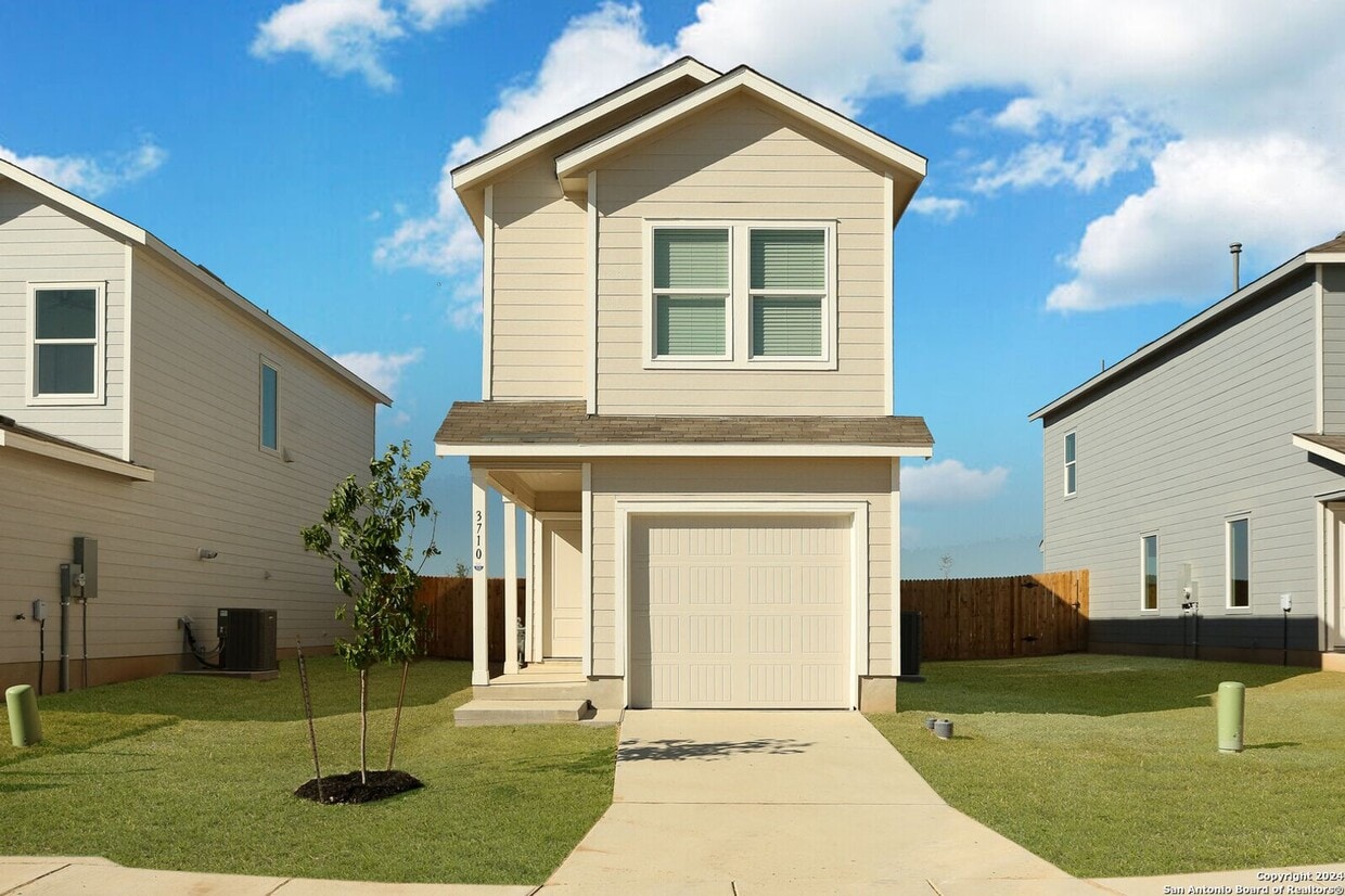 Primary Photo - 3710 Millbrook Wy