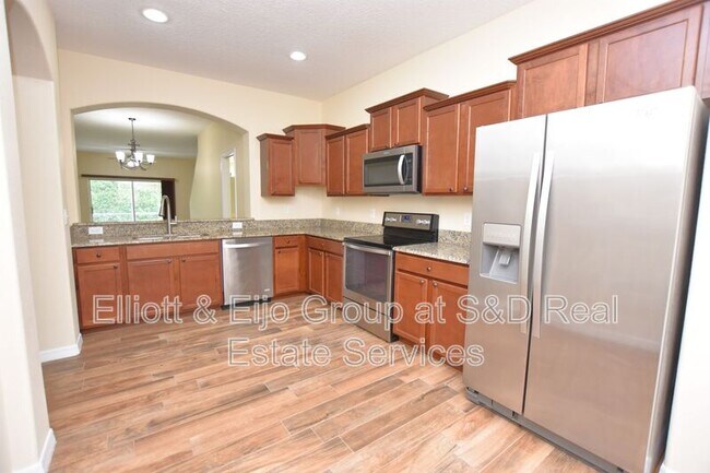 Building Photo - 4183 Shadetree Ln