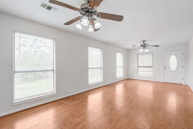 Building Photo - 8903 FM 1462