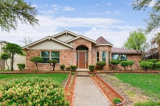 Building Photo - 1919 E Branch Hollow Dr