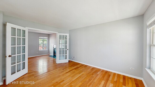 Foto del edificio - 2135 Schumacher Ln