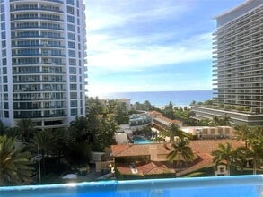 Building Photo - 5900 Collins Ave