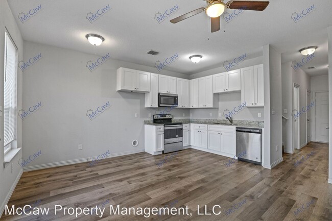 Foto del edificio - 2 br, 1.5 bath House - 1711 E. Tucker St.