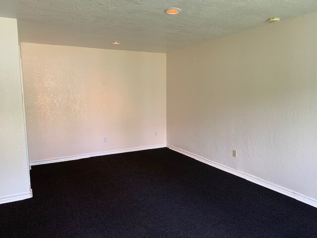 Building Photo - 3748 Santa Fe St
