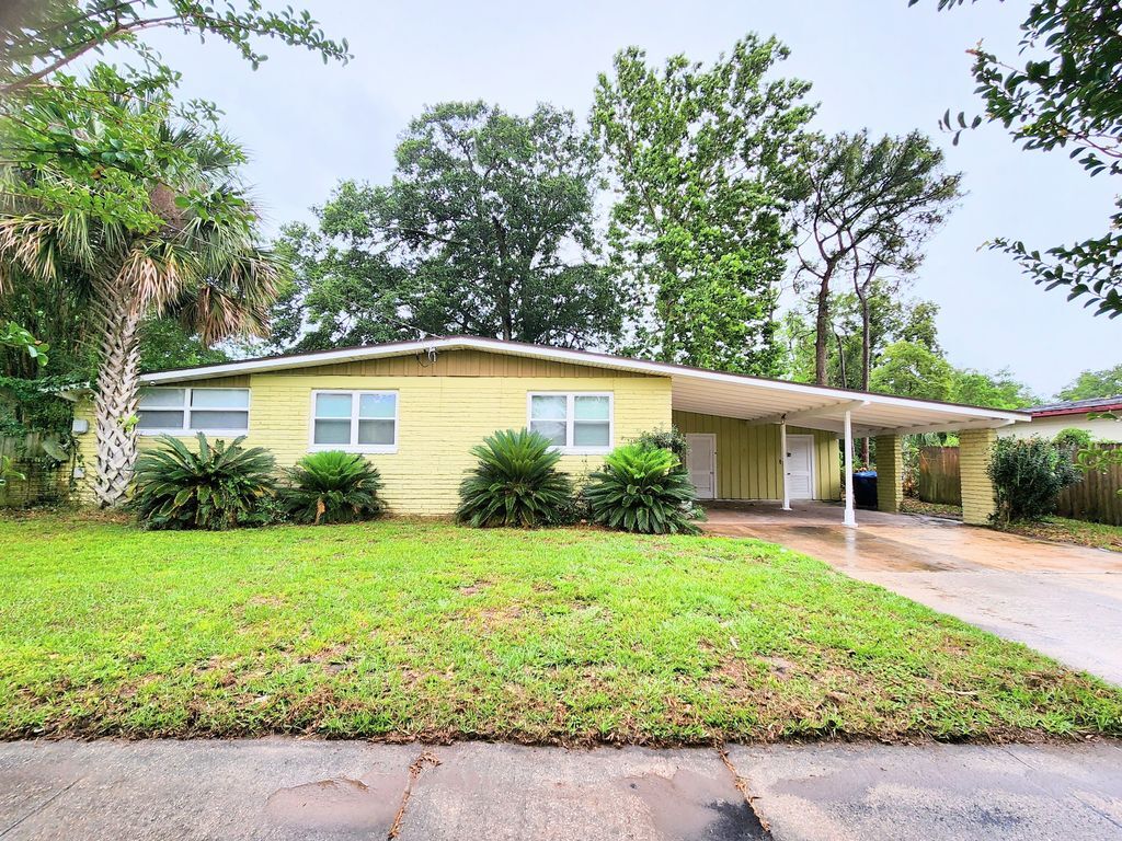 Foto principal - 6620 Barkwood Dr