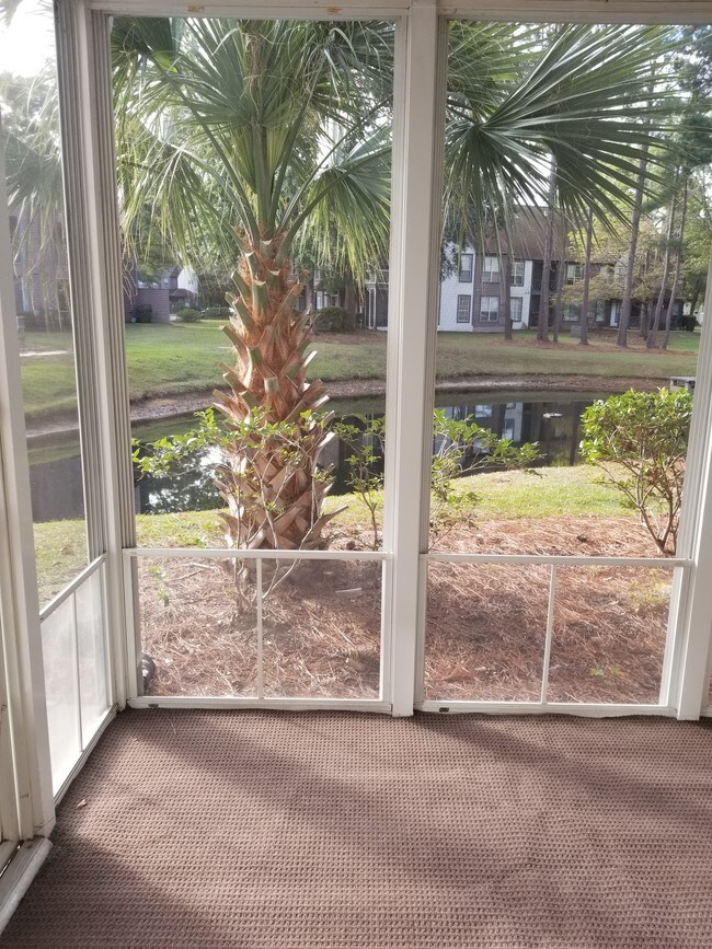 Foto del edificio - 7945 Timbercreek Ln