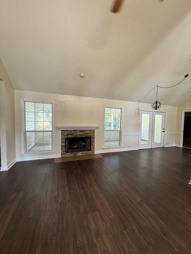 Building Photo - 23 Telfair Dr