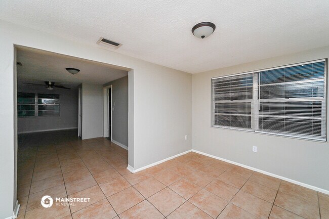 Building Photo - 3043 Bright Dr
