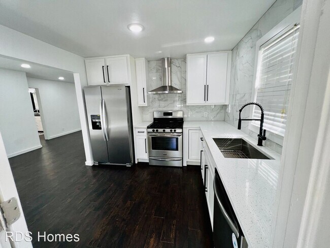 Building Photo - 3 br, 2 bath House - 2320 NW 31st St.