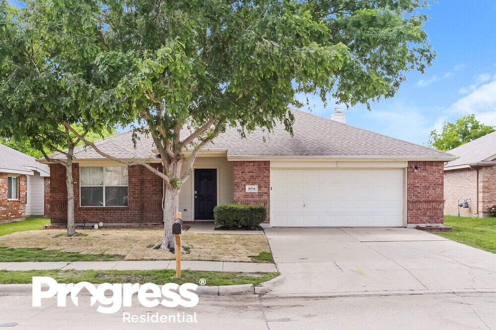5741 Lionfish Way, Fort Worth, TX 76131 House for Rent in Fort Worth