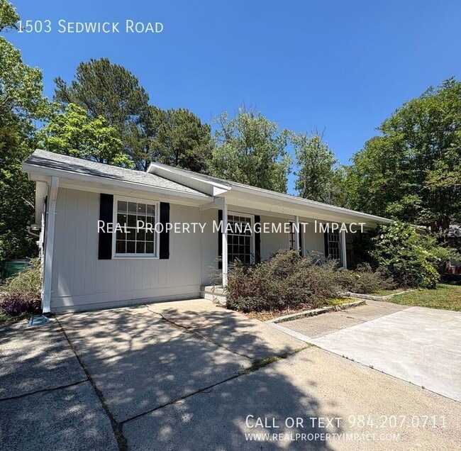 Photo - 1503 Sedwick Rd House