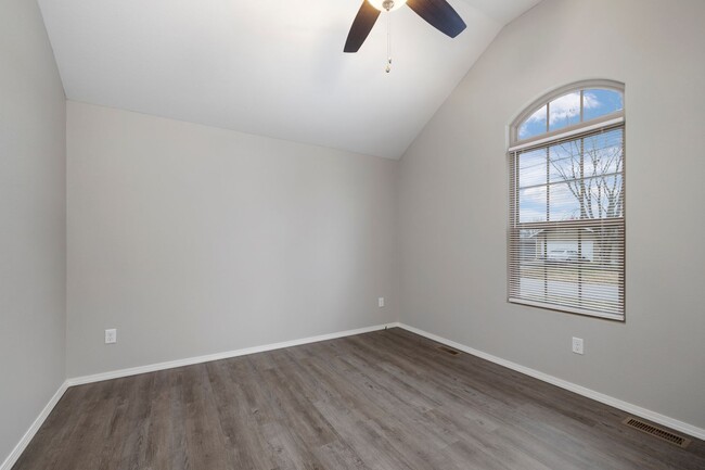 Foto del edificio - 3 Bedroom Home in Springfield MO