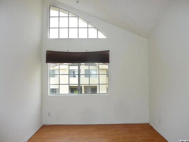 Building Photo - 1131 Campbell St