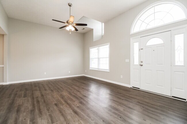 Building Photo - 1403 Huddersfield Dr