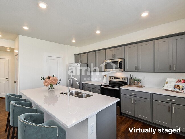 Foto del edificio - 7688 Mardale Ln