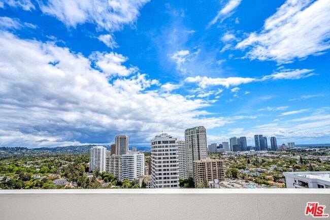 Building Photo - 10701 Wilshire Blvd