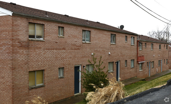 Building Photo - Colonial Trace Apartments