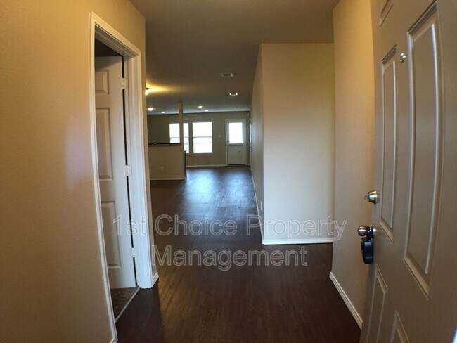 Foto del edificio - 12817 Pricklybranch Dr