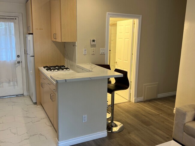 Foto del edificio - 6960 Forbes Ave