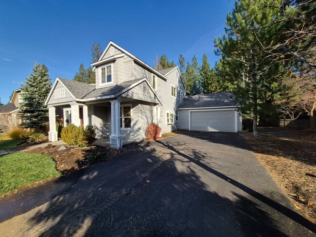 Building Photo - 3 Bed 2.5 Bath - The Parks at Broken Top.