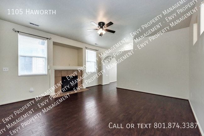 Building Photo - 1105 Haworth-
