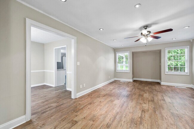 Foto del edificio - 4607 Alpine Dr SW