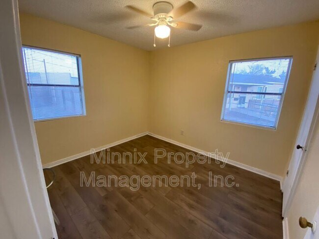 Building Photo - 4104 35th St