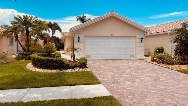 Building Photo - 9132 SE Retreat Dr