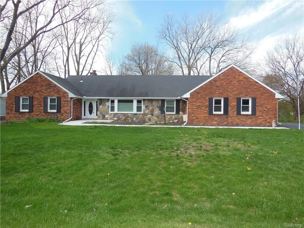 23949 Heartwood, Novi, MI 48374 House Rental in Novi, MI