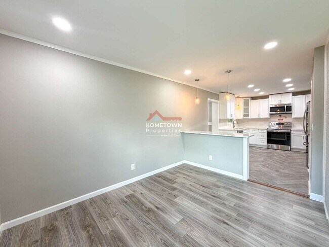 Building Photo - 1815 Hallmark Dr