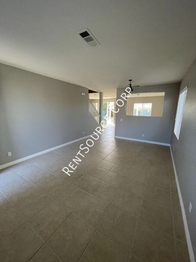Building Photo - 37765 Banyan Pl