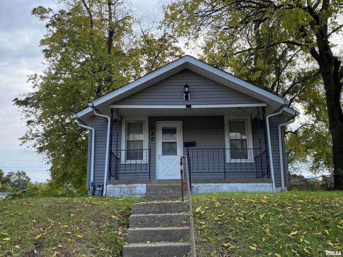 Primary Photo - 230 Derby St