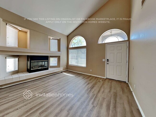 Foto del edificio - 11024 W Lane Ave