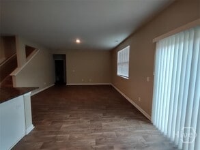 Building Photo - 378 Hogan Dr