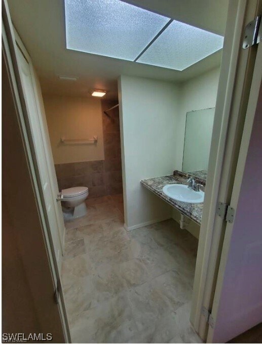 Building Photo - 922 Cape Coral Pkwy W