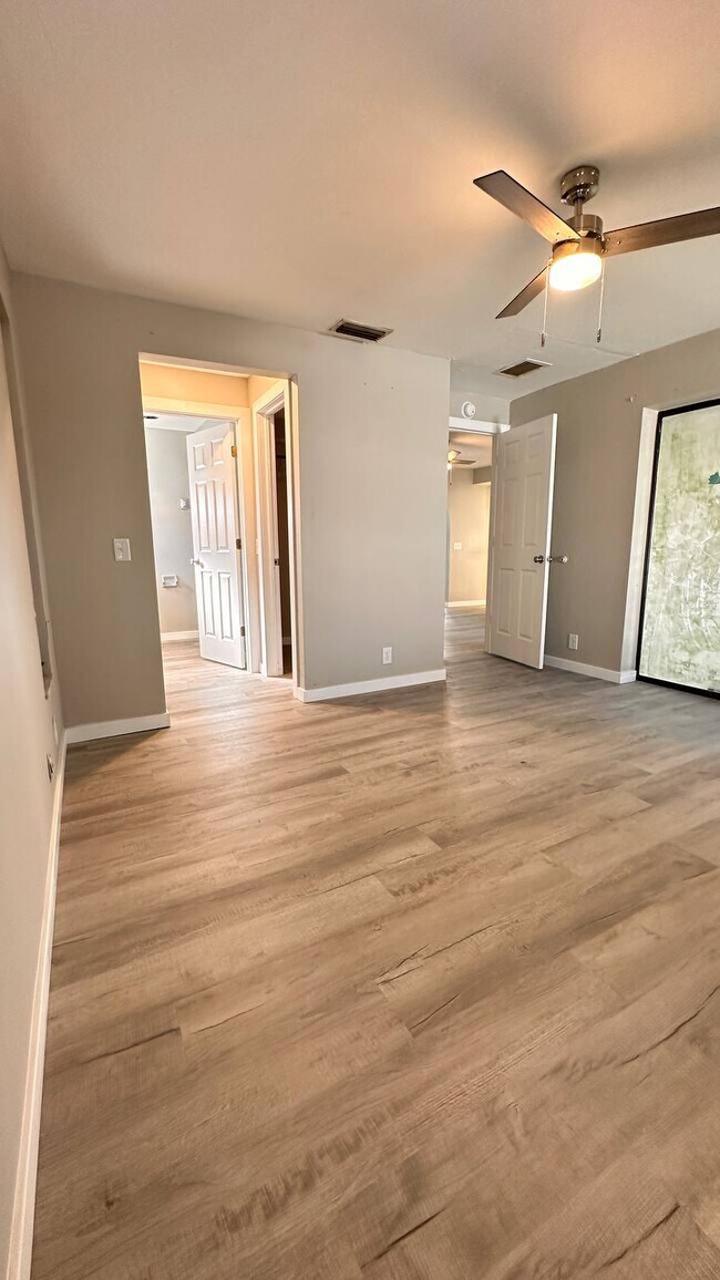 Foto del edificio - 314 Duncan Ln