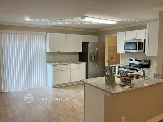 Building Photo - 1065 Guild St