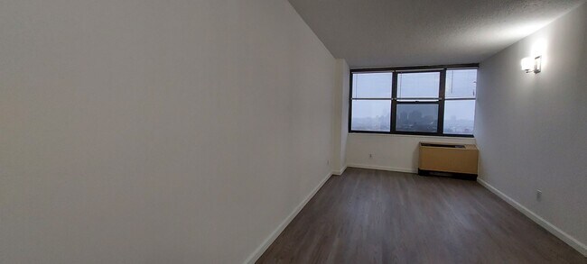 Building Photo - 280 Marin Blvd