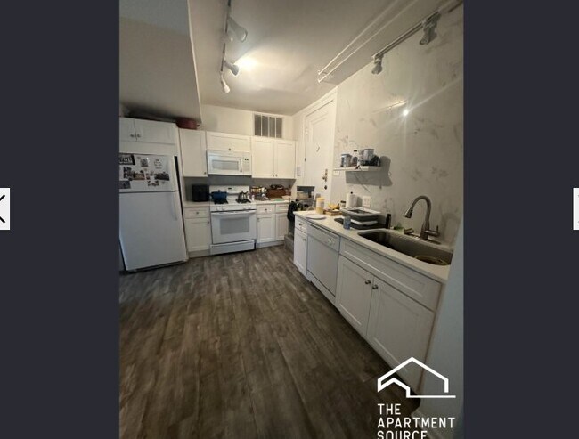 Photo - 2724 W Logan Blvd Apartment