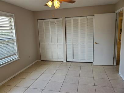 Foto del edificio - Spacious 3 bedroom house with large screened back porch