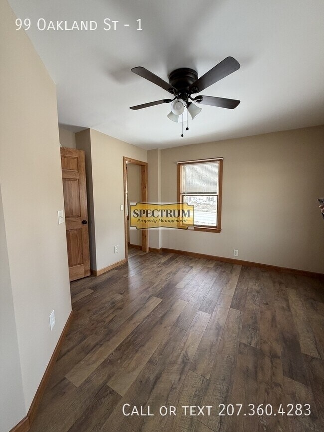 Foto del edificio - 99 Oakland St