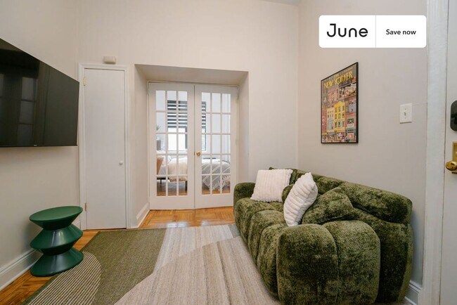 Foto del edificio - 715 E 5th St