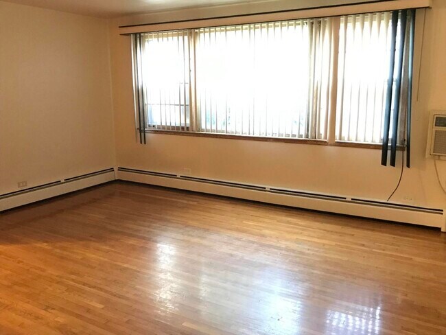 Foto del edificio - 8038 S Pulaski Rd