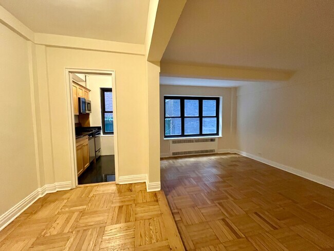 Foto del edificio - 141 E 56th St