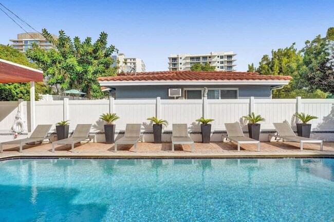 Foto del edificio - 3215 NE 7th St