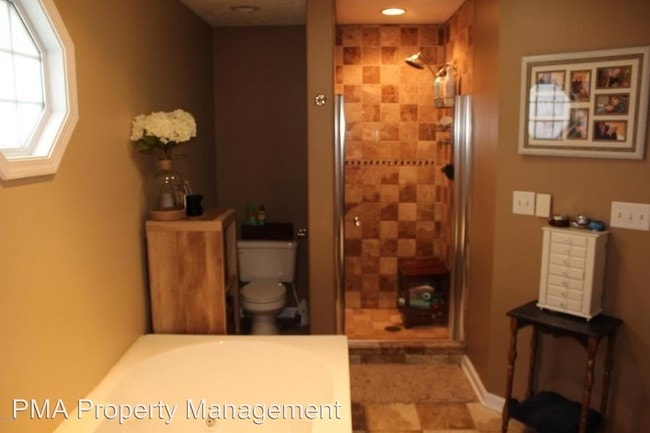 Building Photo - 4 br, 2 bath House - 1302 Arbicola Dr.